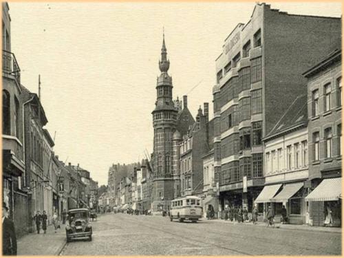 Merksem - Gemeentehuis Merksem begin 20e eeuw