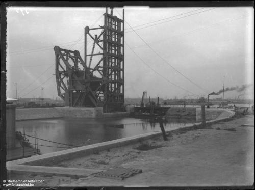 Antwerpen - De nieuwe Luik brug (Luikerbrug)